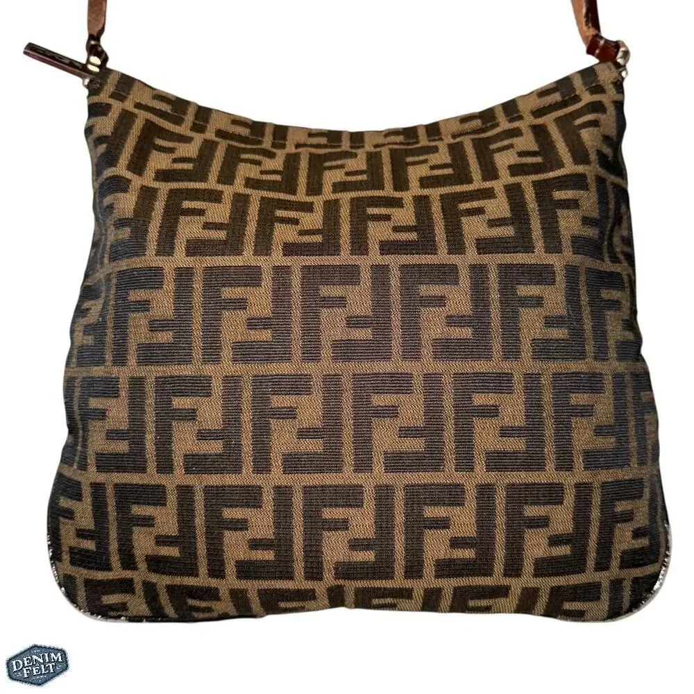 FENDI Women’s Brown/Black Zucca Canvas‎ Shoulder Bag/Purse